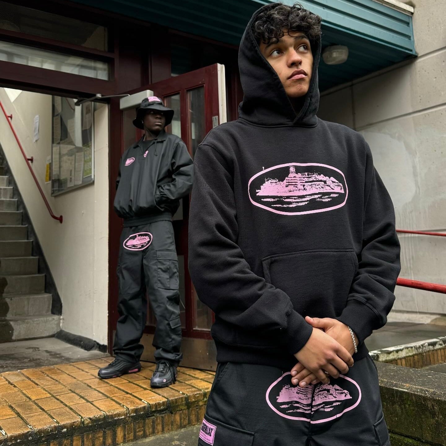 Corteiz RTW Alcatraz V2 Hoodie - Black / Pink